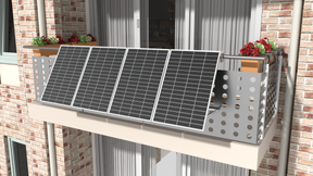 Ray Lite Module mit Universalhalterung an einer Lochblech-Balkonbrüstung